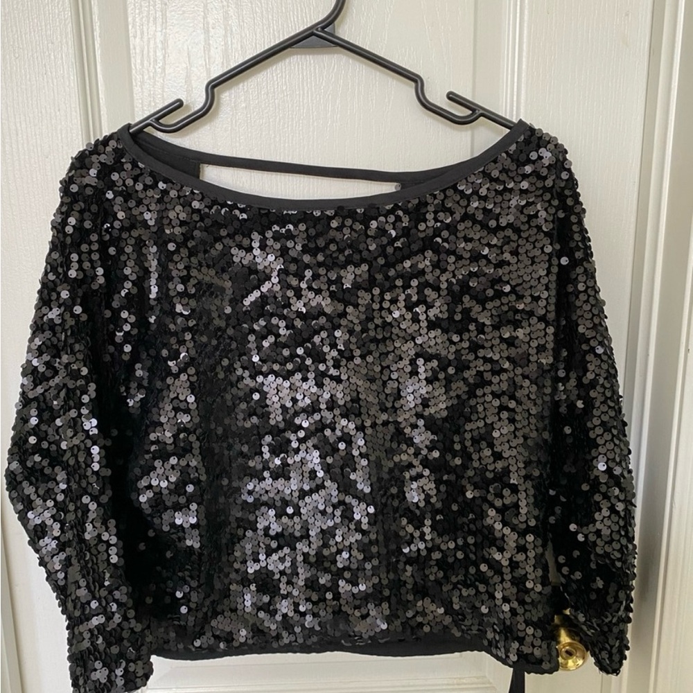 Urban Outfitters Silence and Noise Black Sequinned Open Back Top - Picture 3 of 6